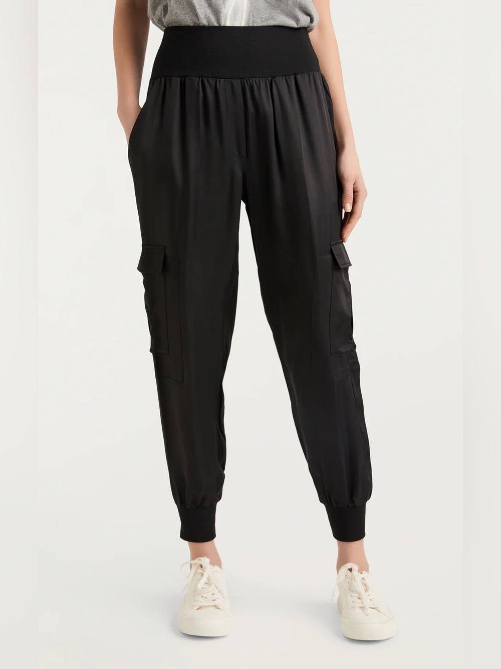 Cinq a Sept Giles Pants in black Size Medium Cargo Pull On Elasticized Waist